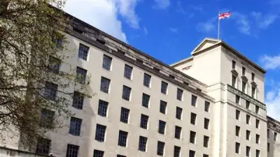 وزارة الدفاع البريطانية تحذر من هجمات إيران المتهورة وتهديدها لمضيق هرمز