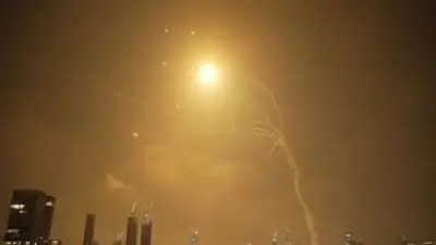 إيران تطلق صواريخ جديدة على مفاعل ديمونة النووي الإسرائيلي وتعلن موجة قصف جديدة