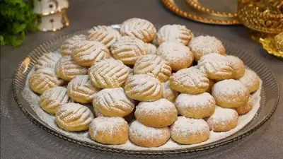 معهد التغذية يقدم روشتة ذهبية للاستمتاع بكعك وبسكويت العيد دون الإضرار بالصحة