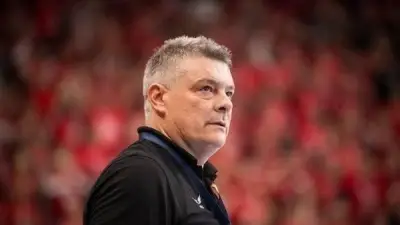 مهدد بالرحيل.. تشافي باسكوال في موقف حرج مع فيزبريم بدوري أبطال أوروبا لكرة اليد