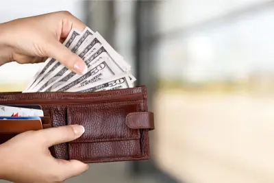 هل الزوج ملزم بإخراج كفارة الصيام عن زوجته؟.. دار الإفتاء توضح الحكم الشرعي بالتفصيل