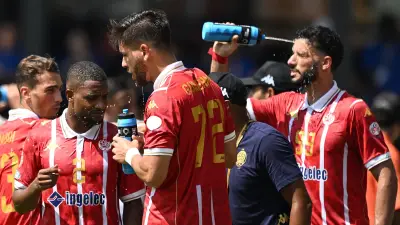 ليلة طرد الحراس.. الوداد يقع في ورطة الزمالك أمام أولمبيك آسفي بالكونفيدرالية