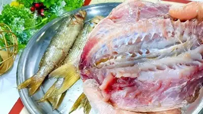 مشروبات طبيعية فعالة لعلاج احتباس السوائل بعد تناول الفسيخ في عيد الفطر