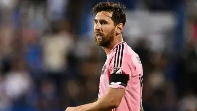 ليونيل ميسي يتجاوز بيليه في الركلات الحرة ويقترب من جونينيو بيرنامبوكانو