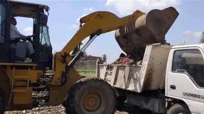 محافظ المنيا يوجه بتكثيف حملات النظافة في الشوارع والميادين خلال عيد الفطر