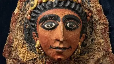 المتحف المصري بالقاهرة يكشف عن ثلاثة أقنعة جنائزية نادرة من العصر الروماني