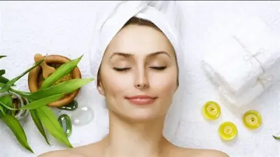 ديتوكس الجسم الخارجي: تقشير وترطيب طبيعي لإعادة الحيوية والنضارة للبشرة