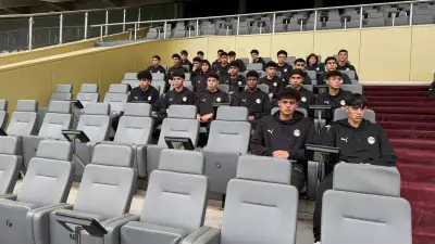 منتخب الناشئين يتابع مباراة تونس والمغرب من الملعب في إطار التحضيرات