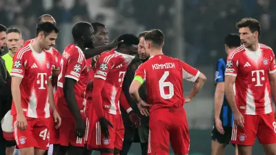 بين الشكوك والإصابات.. نجم بايرن ميونخ الكندي على رادار مانشستر يونايتد