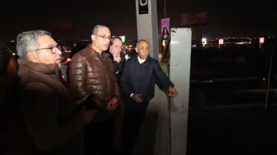 محافظ الجيزة يتفقد خطة ترشيد الكهرباء في المحاور الرئيسية خلال جولة ليلية
