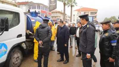 محافظ دمياط يتفقد جاهزية سيارات الكسح والفرق الفنية لمواجهة هطول الأمطار