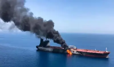 صراع مالي حاد بين هرمز وسلطة طهران: تداعيات الحرب الإيرانية على الملاحة وأسواق الطاقة