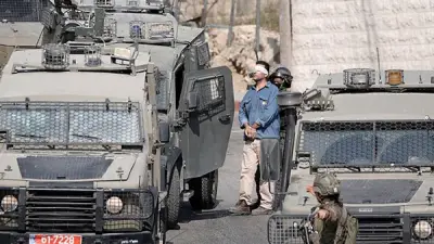 قوات الاحتلال تشن حملة اعتقالات واسعة في الضفة الغربية وتتصاعد اعتداءات المستوطنين