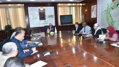 محافظ الأقصر يرأس اجتماعًا موسعًا لاستعدادات الدورة الخامسة عشرة لمهرجان السينما الأفريقية