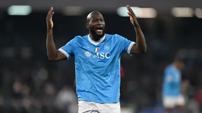 لوكاكو يثير غضب نابولي برفض العودة من بلجيكا قبل مواجهة ميلان الحاسمة