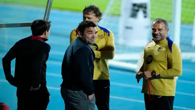 قواعد الليجا المالية تعرقل مساعي برشلونة لضم أليكس ريميرو من ريال سوسييداد