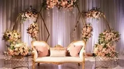 تفسير رؤية الكوشة في المنام: دلالات الفرح والأزمات المالية والعلاقات