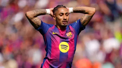 إصابة رافينيا تثير القلق في برشلونة بعد مباراة البرازيل وفرنسا الودية