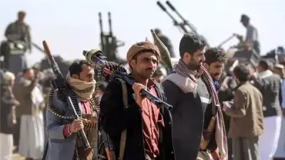 الحوثيون يهددون بالتدخل العسكري إلى جانب إيران في مواجهة التصعيد الأمريكي الإسرائيلي