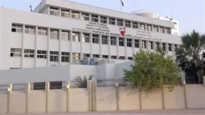 البحرين تطلق صفارات الإنذار مجدداً وتحذر من اعتداء إيراني وتدعو للهدوء