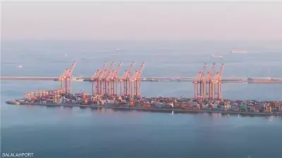 سلطنة عمان تدين استهداف ميناء صلالة بطائرتين مسيرتين وتؤكد سلامة القاطنين