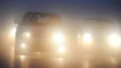 دليل شامل لاستخدام كشافات السيارات أثناء الأمطار لتفادي الحوادث المرورية