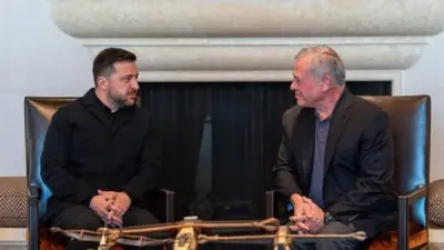 استقبال ملك الأردن للرئيس الأوكراني زيلينسكي لمناقشة التطورات الإقليمية والأمنية