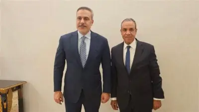 وزير الخارجية المصري يلتقي نظيره التركي في إسلام آباد لتعزيز التعاون الثنائي والإقليمي