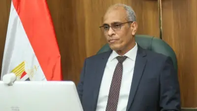 محافظ كفر الشيخ يشدد على تطبيق قرار غلق المحال التجارية ويحذر من التهاون مع المخالفين