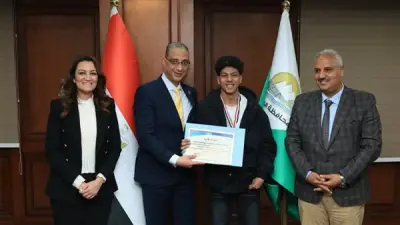 محافظ الجيزة يكرم فريق فرسان الإرادة بعد فوزه بكأس السوبر لكرة القدم السباعية