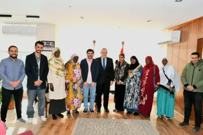 رئيس المستشفيات التعليمية يستقبل مريضتين سودانيتين بعد شفائهما بنجاح