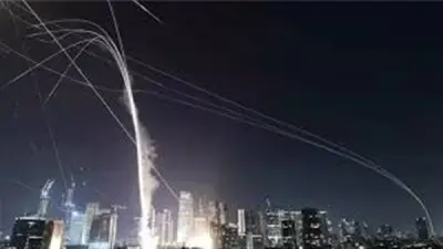 إيران تطلق صواريخ نحو إسرائيل وإعلان حالة تأهب في تل أبيب