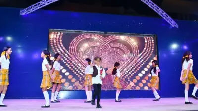 وزيرة الثقافة تفتح مسارح الوزارة مجانًا لتدريبات وعروض المسرح المدرسي