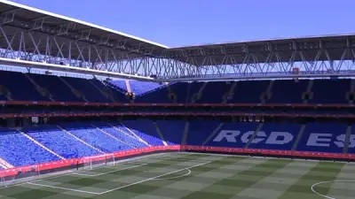 شوبير ينشر لقطات حصرية من داخل ملعب مباراة مصر وإسبانيا الودية في برشلونة