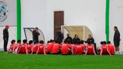 منتخب الناشئين يخوض تدريباته تحت الأمطار في بنغازي استعداداً لمواجهة ليبيا