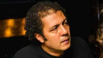 خالد الحلفاوي يكشف تفاصيل بدايته الفنية وتحديات دخوله عالم الفن رغم معارضة والده