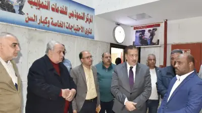 محافظ بورسعيد يتفقد منظومة تلقي طلبات المواطنين بالمركز التكنولوجي للخدمات التموينية