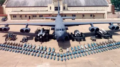 القيادة المركزية الأمريكية: قصف إيران بقاذفات B-52 لن يترك لها فرصة للرد