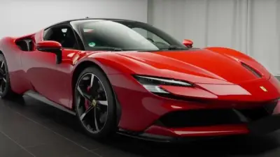 فيراري SF90 سترادل: سيارة هجينة بقوة 986 حصانًا وسرعات خيالية