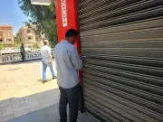 الداخلية تحرر 103 مخالفات لمحلات لم تلتزم بقرار الإغلاق في حملة مفاجئة