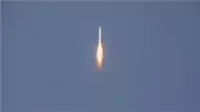 الحرس الثوري الإيراني يطلق الموجة 17 من عملية الوعد الصادق 4 بأكثر من 40 صاروخاً