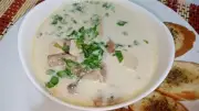 شوربة الفراخ بالكريمة والمشروم: وصفة رمضانية غنية ولذيذة للإفطار