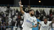 إنزاجي يحدد مصير مشاركة كريم بنزيما مع الهلال في مباراة النجمة اليوم