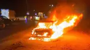 إخماد حريق خطير لسيارة محملة بمواد قابلة للاشتعال قرب عين غاز طبيعي في الدقهلية