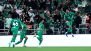 الأهلي يحسم الديربي المصري ويعود لصدارة دوري روشن السعودي بفوز كبير