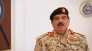 ملك البحرين بالزي العسكري: جاهزية تامة لمواجهة التهديدات الإيرانية في الخليج