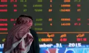 خسائر جماعية في أسواق الخليج تدفع المستثمرين نحو الأصول الآمنة
