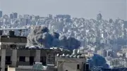الجيش الإسرائيلي يصدر أوامر إخلاء في جنوب لبنان ويشن غارات واسعة على بيروت