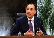 رئيس الوزراء يتابع عن كثب أسعار السلع وحركة الأسواق في الجمهورية