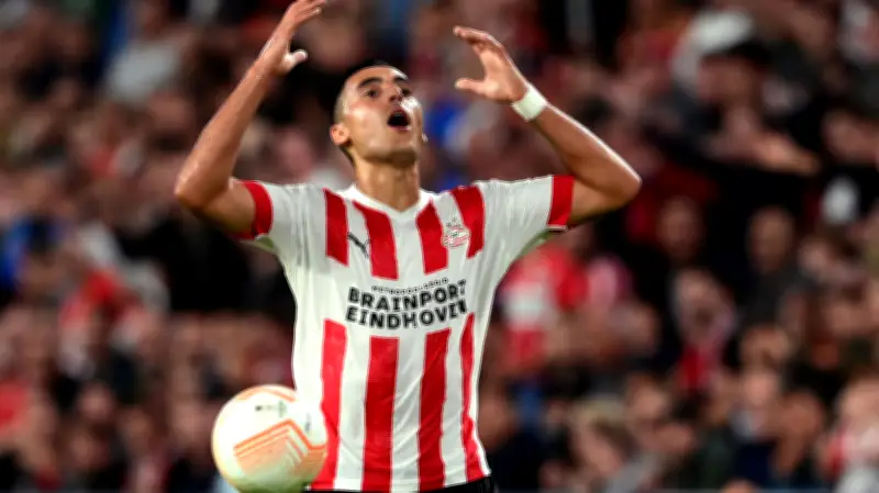 أنور الغازي ينتصر قانونيًا على ماينز 05 بعد فسخ عقده بسبب دعم فلسطين